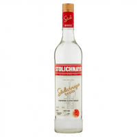 Stolichnaya.   40%vol.             70cl.      